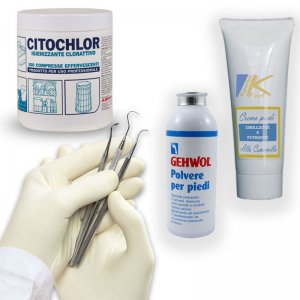 Kit Pedicure - Guanti + Compresse igienizzanti + Crema piedi + Polvere piedi