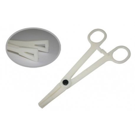 Disposable closed triangular forceps for piercings